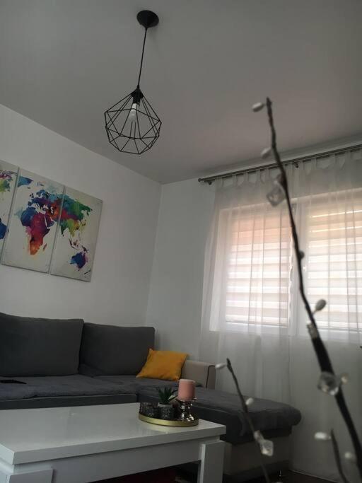 Cozy And Charming Apt. Sarajevo Apartment Екстериор снимка