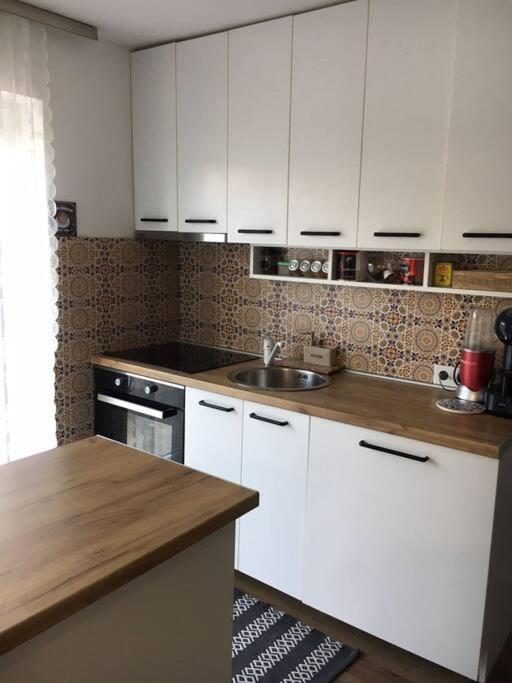 Cozy And Charming Apt. Sarajevo Apartment Екстериор снимка