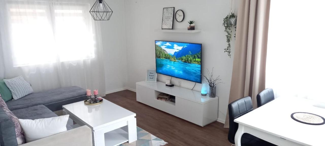 Cozy And Charming Apt. Sarajevo Apartment Екстериор снимка
